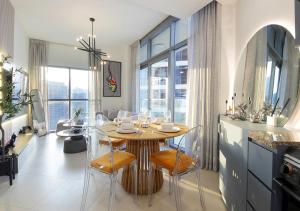 Lux 1BR Apt with BurjKhalifa Views in DowntownDubai