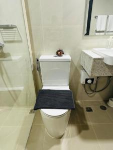 7FF Cozy 1BR Park McKinley West near BGC & Venice Mall