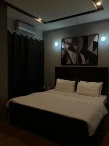 Peaceful Perch One Bedroom Apartment - Derwala