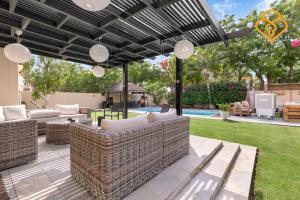Keysplease Upgraded 4 BR Villa, Private Pool Meadows - Vily, Dubaj