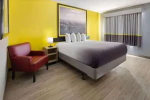 Super 8 by Wyndham Hazleton - West Hazleton