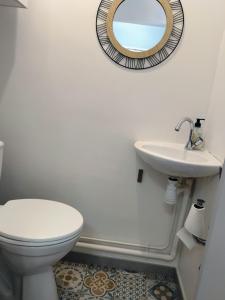 Grand appartement 3 pièces, terrasse au sud et mer à 80m