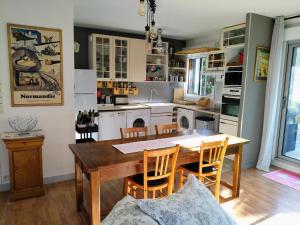 Grand appartement 3 pièces, terrasse au sud et mer à 80m