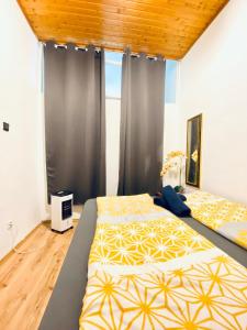 Comfy 3BR Apt In Prime Location