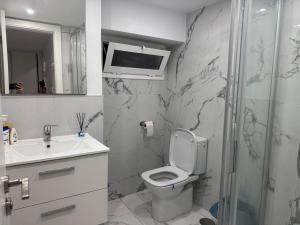 Heart of Los Cristianos Modern Apartment Close to the Sea in Tenerife