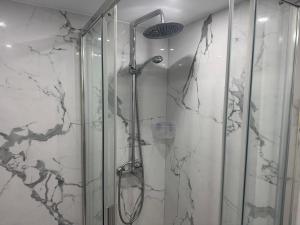 Heart of Los Cristianos Modern Apartment Close to the Sea in Tenerife