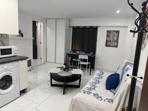 Heart of Los Cristianos Modern Apartment Close to the Sea in Tenerife