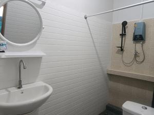 Lanta Baansuan Rimthan