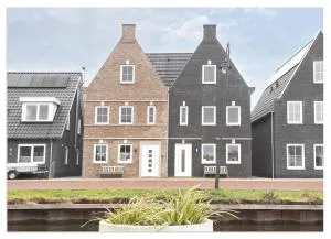 Waterluxe Villa in Stavoren - 斯塔福伦