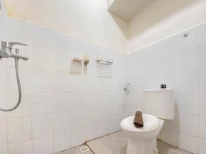 Great Deal Studio at Gateway Ahmad Yani Cicadas Apartment By Travelio