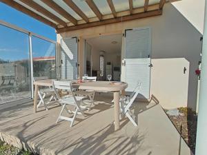 Maison 3 pièces 6 couchages PORT LEUCATE NATURISME PL040-046