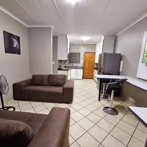 ZUCH At Pafuri-Guest Apartment 1 - Eerstegoud