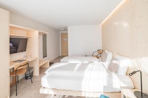 Superior Double Room with Balcony room in Hotel Seebüel