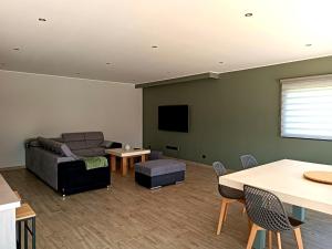 Villas Villa Moderne avec Piscine proche Narbonne : photos des chambres