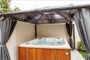 Studio indépendant avec Jacuzzi