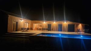 Maisons de vacances Le Bois de la Hutte - Piscine privee : photos des chambres