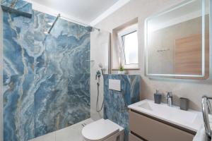 Apartment Anita - waterfront with sunbeds!