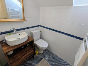 Villas Propriete en pleine nature,grands espaces,, Perigord Noir, piscine chauffee, climatisation,wifi : photos des chambres