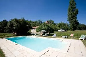 Propriété en pleine nature,grands espaces,, Périgord Noir, piscine chauffée, climatisation,wifi - Monplaisant