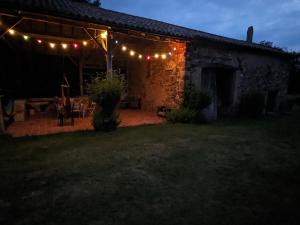 Villas Propriete en pleine nature,grands espaces,, Perigord Noir, piscine chauffee, climatisation,wifi : photos des chambres