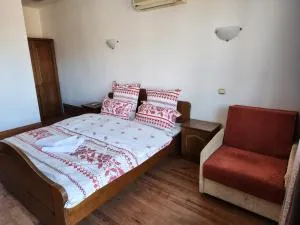 Къща за гости АЛЕКС - Lyaskovets