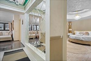 Classic Luxury at Bucharest Mall