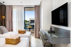 Fly Room - S7 - MPolo