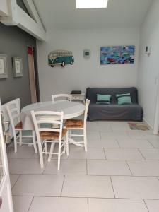 Maisons de vacances Pinpirinia min 3 nuits : photos des chambres