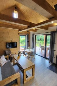 Apardo Chaty Březka-Dvojka