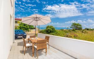 One-Bedroom Apartment In Vir