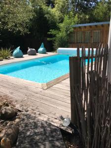 Villa 8 chb au pied de la forêt , 450m du Bassin