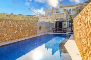 Solaris Holiday Home