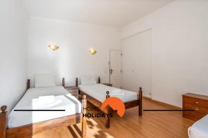 #278 Fonte dos Leoes by Home Holidays