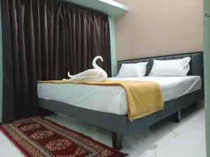 The Triple Nest - Sānikatta