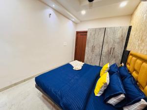 Home Escape Cozy 1BHK Apartment Mahalaxmi Nagar