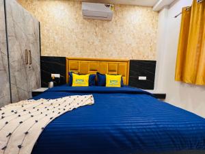 Home Escape Cozy 1BHK Apartment Mahalaxmi Nagar