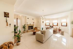 Sunstone Serenity Villa