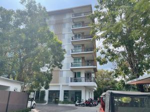 Two Room MiamiStyle Perfect for Digital Nomads