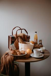 Appart'hotels Appart-hotel Le Corot - Acces Autonome - Saint-Junien Centre : photos des chambres