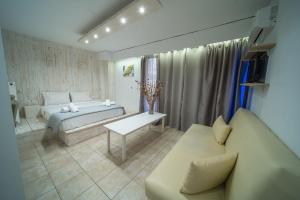 City Center Studios by Cretan Houses