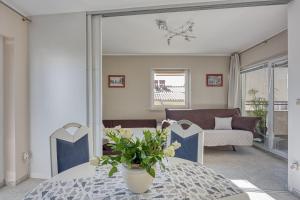 Apartment Burle with Balcony