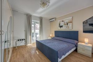 Apartment Burle with Balcony