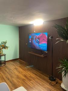 Walk 5mins to Hoan Kiem lake