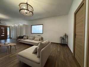 Appartements House Disney BBQ Jacuzzi 6P : photos des chambres
