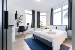 Minimalist-bed And Coffee Near 013 With Kitchen - Berkel-Enschot