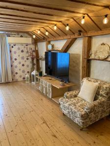 Country Home Apartment