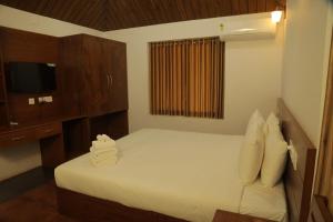 Poliyam Thuruth Eco Tourism Village