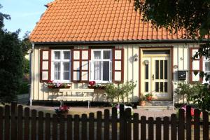 Kapitänshaus in Strandnähe in Prerow