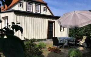 Kapitänshaus in Strandnähe in Prerow