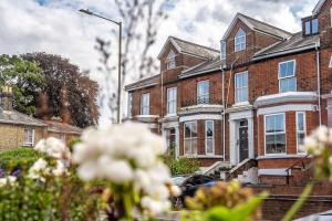 Swift Host - 2 Bedrooms - Apartment - Unthank Road - Golden Triangle